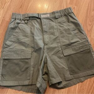 New/Columbia PFG Men's Olive Green Outdoor Cargo Shorts M. 34X6
